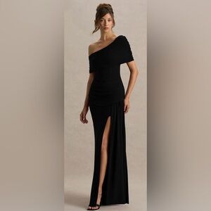 Elegant Black Off-Shoulder Evening Dress